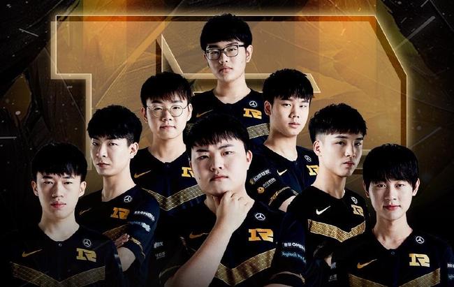 返篮球赛场 返篮球赛场