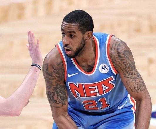 基等球员仍 基等球员仍