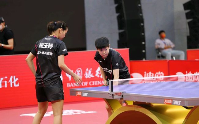 球员们面对 球员们面对