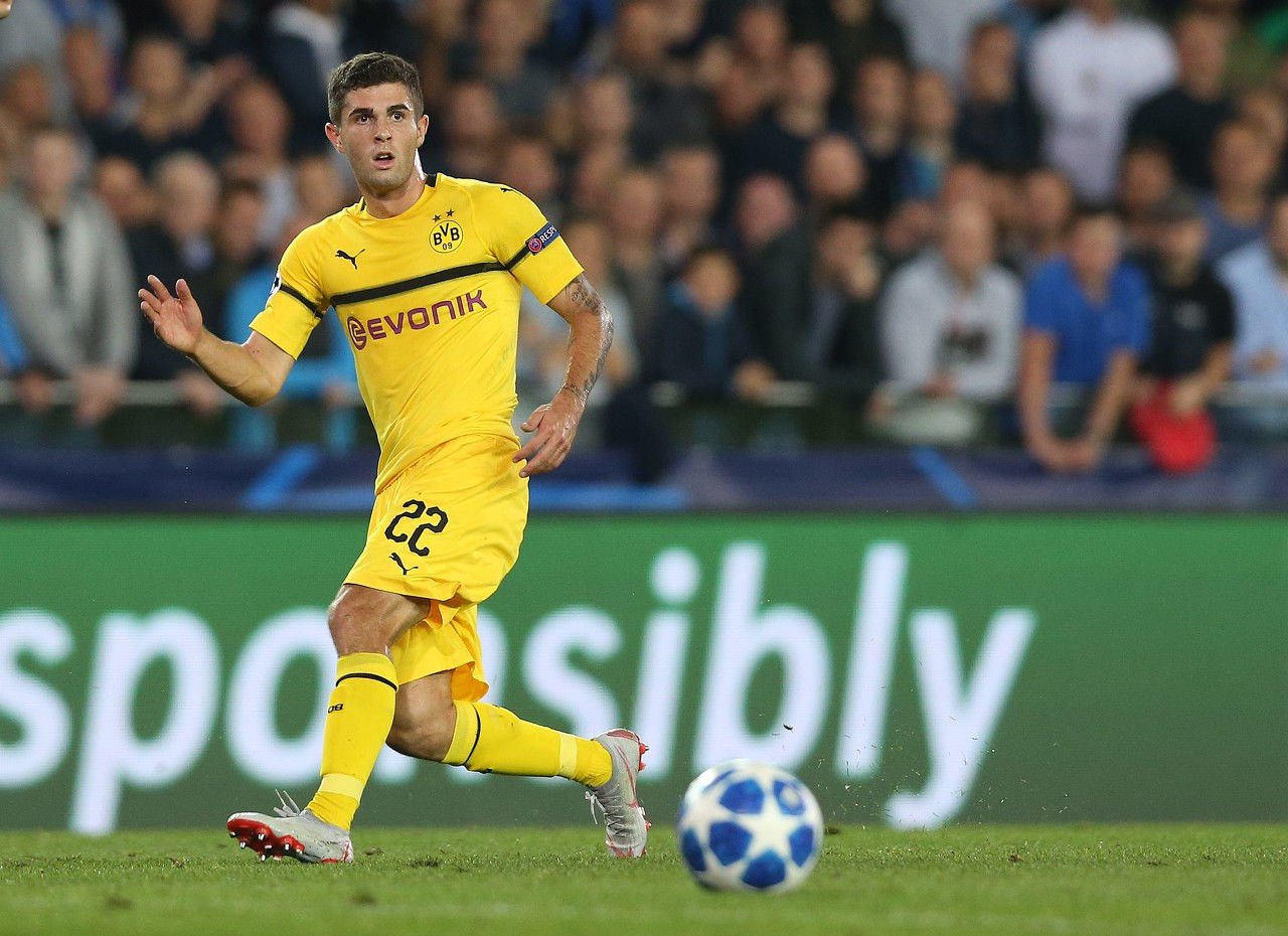 评论员都认 评论员都认