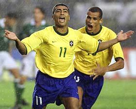 在对比中 在对比中