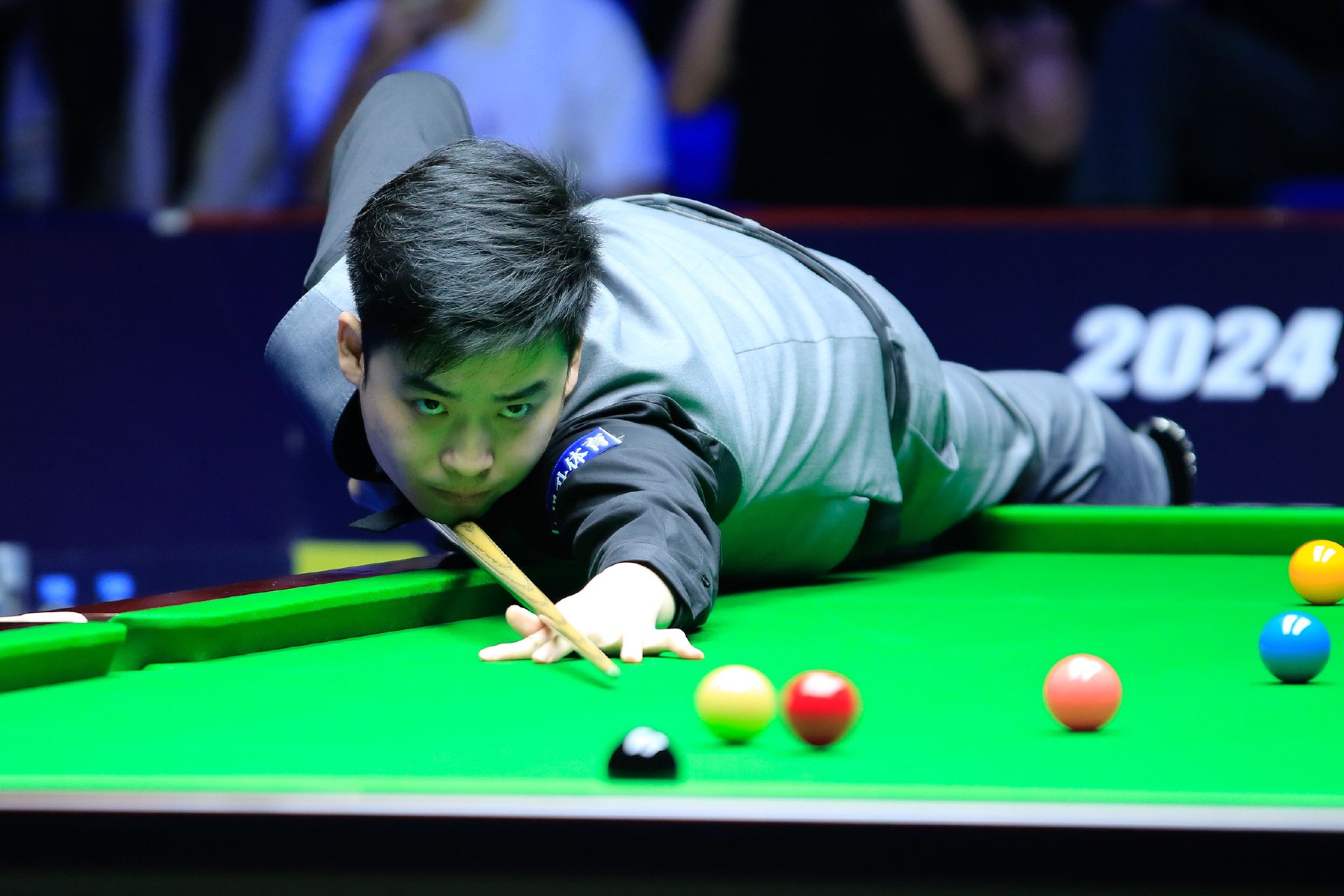 际舞台上的 际舞台上的