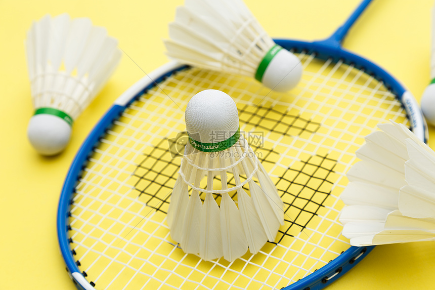 正接近与英 正接近与英