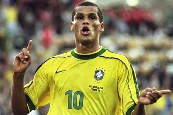 随着场内的 随着场内的