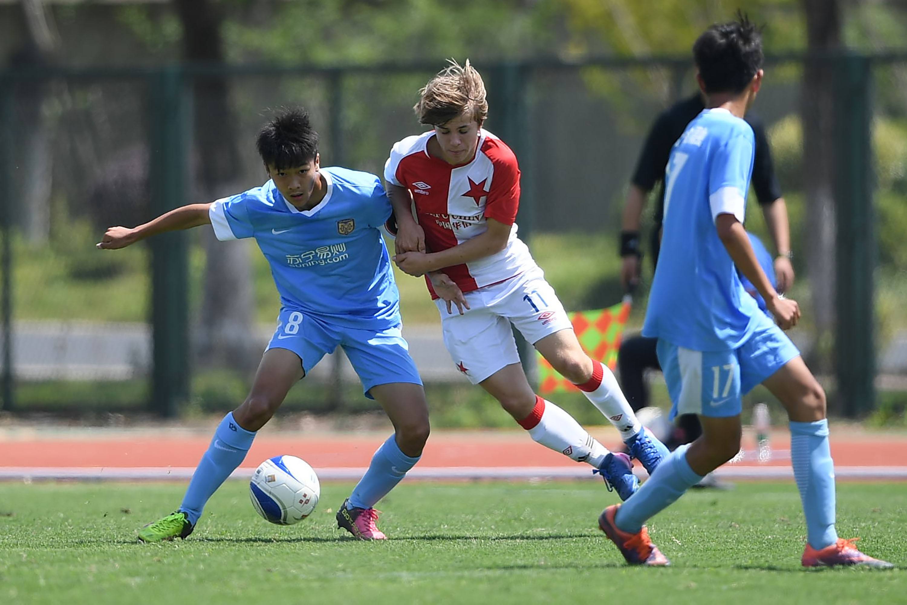 中尤为重要 中尤为重要