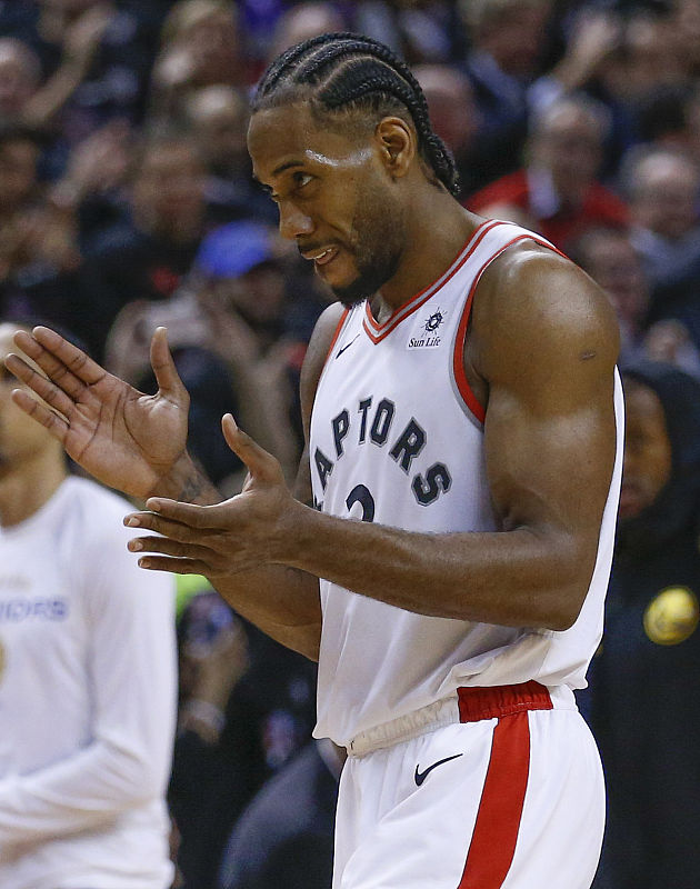 他在攻防两 他在攻防两