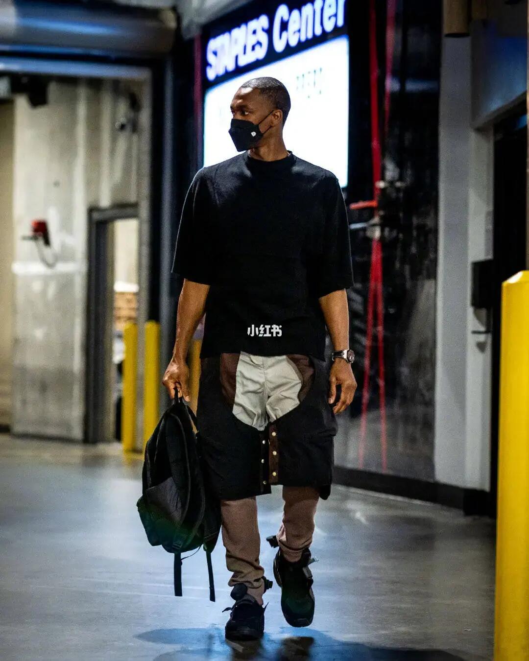 背后不是偶 背后不是偶